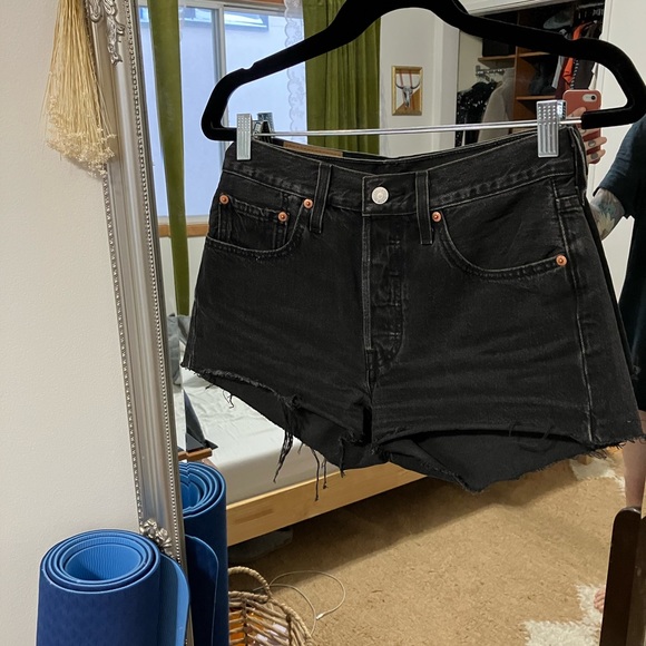 Levi’s 501 Original Shorts - Picture 3 of 4